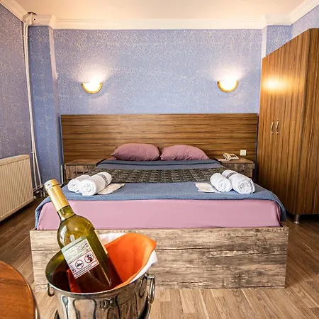 Hotel Casa Mia Old 3*