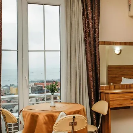 Casa Mia Old Hotel 3*