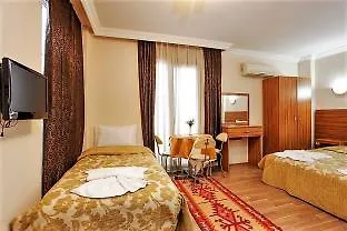 Casa Mia Old Hotel 3*